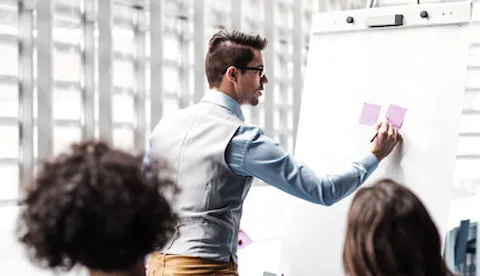 Training - E-Learnings, Online- und Präsenzkurse